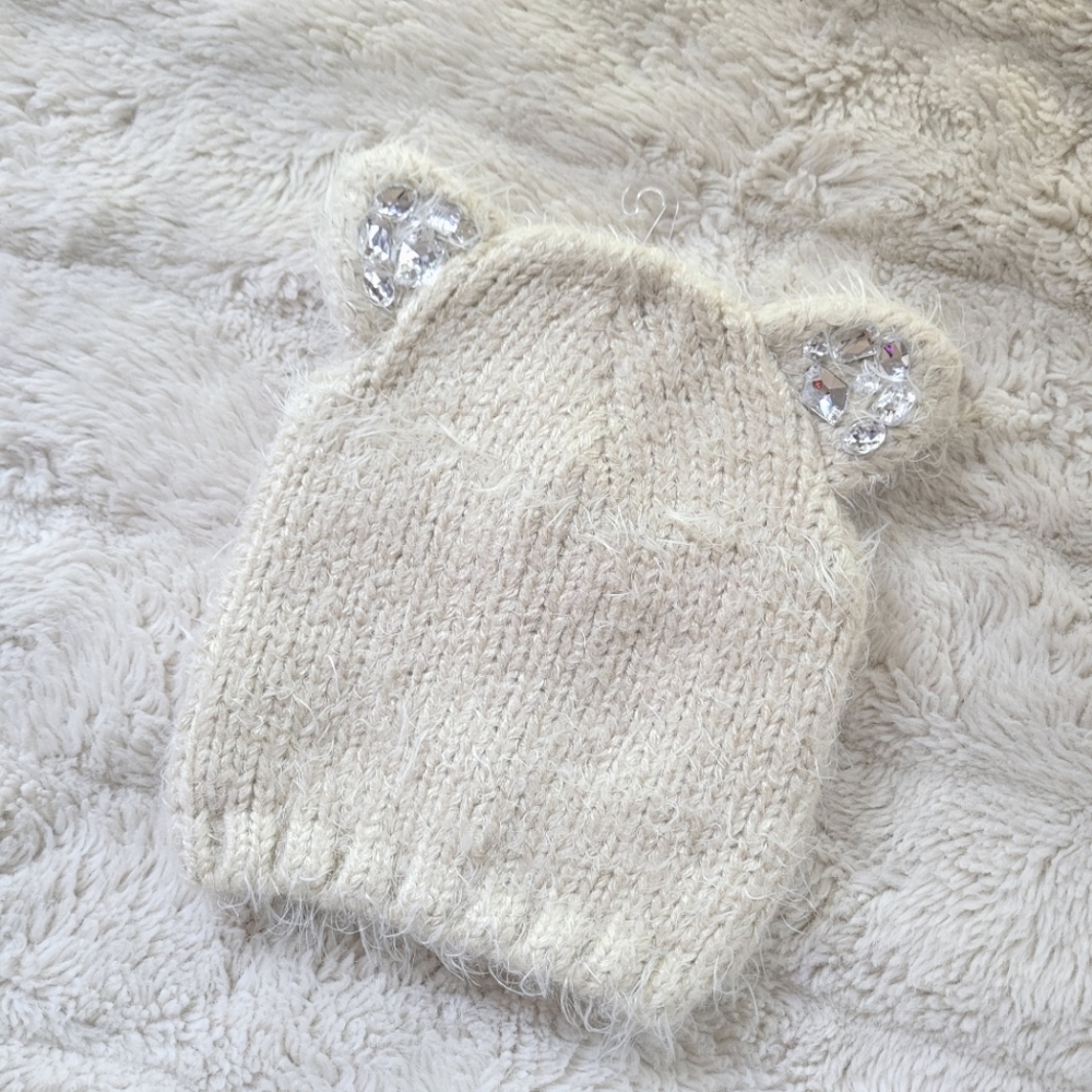 🍒NWOT🍒 GLAM CAT EARS BEANIE - Picture 2 of 5